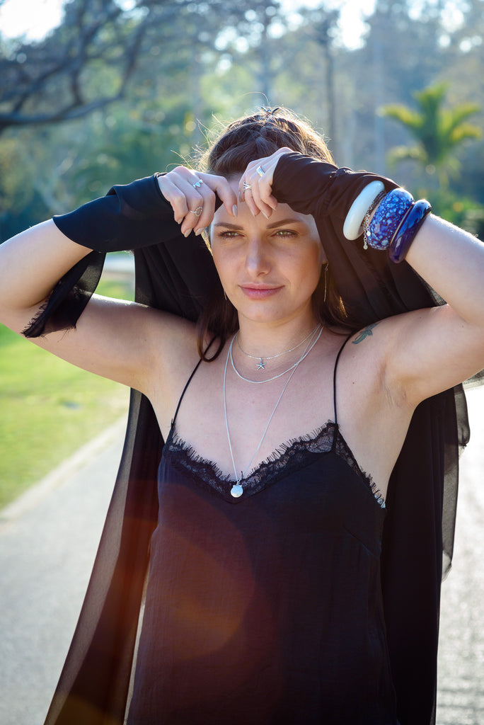 L shell Pendant & Thick Necklace