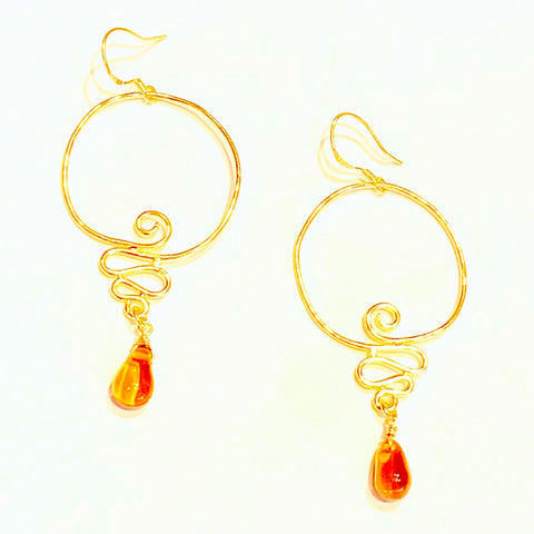 Dreamy Circle earrings with Amber gemstone